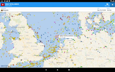 VesselFinder screenshot