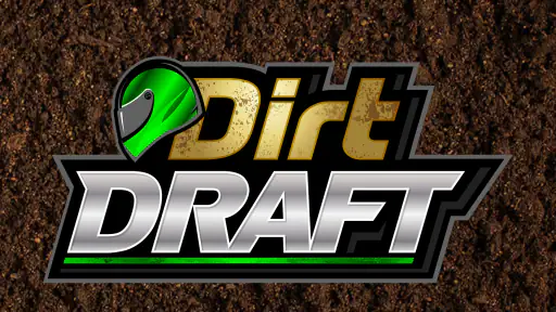 Dirt Draft Fantasy Racing screenshot 2